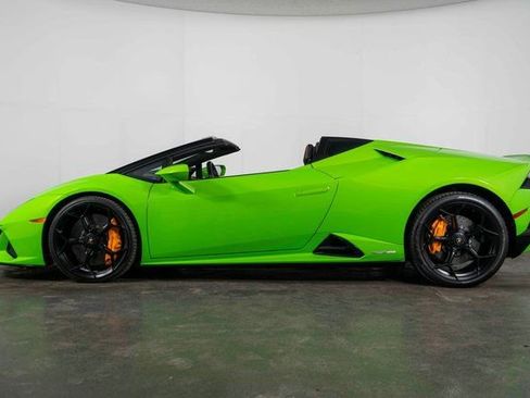 Used 2022 Lamborghini Huracan EVO image 5