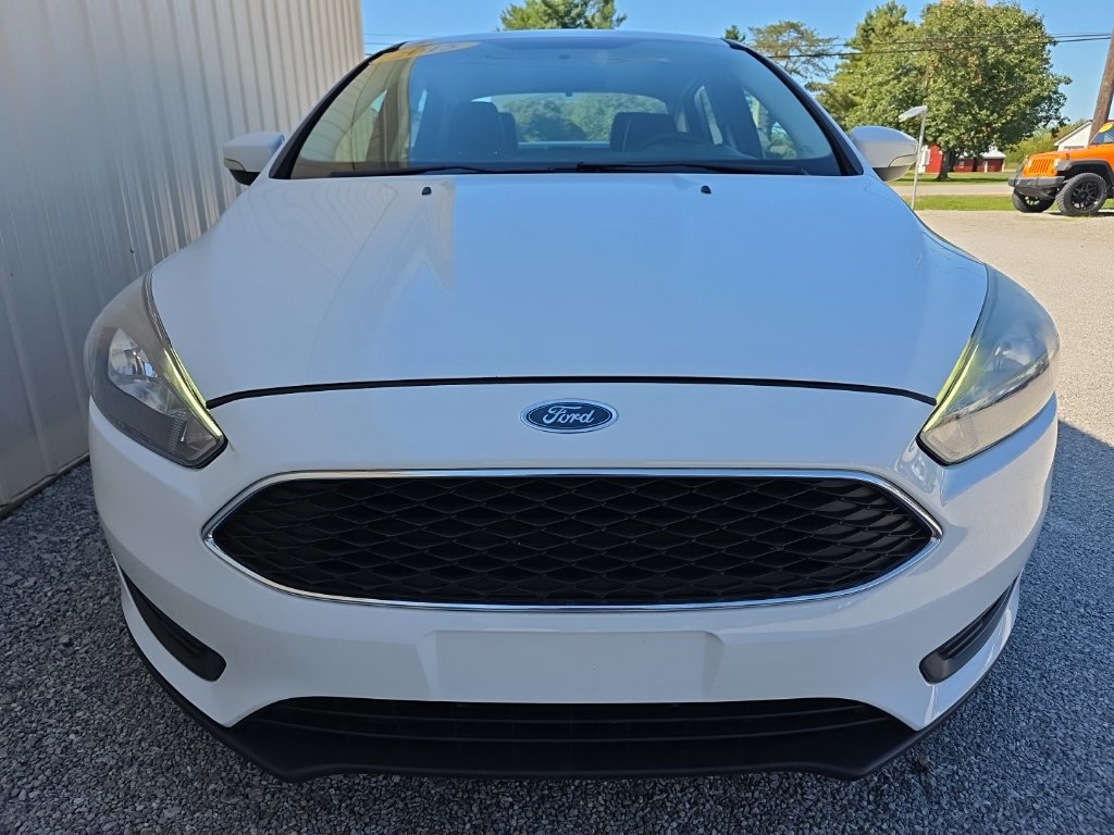 Used 2015 Ford Focus SE w/ Equipment Group 201A FWD image 12