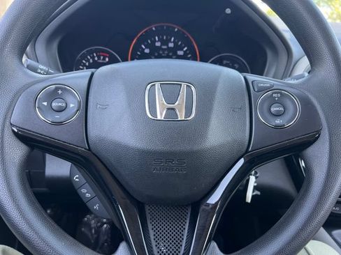 Used 2021 Honda HR-V LX image 20
