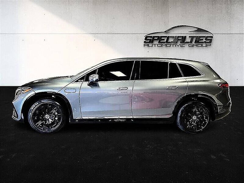 Used 2023 Mercedes-Benz EQS 580 4MATIC SUV image 7