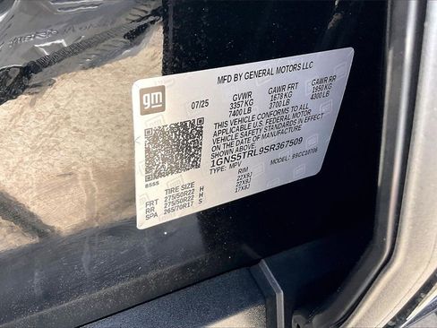 Used 2025 Chevrolet Tahoe High Country image 16