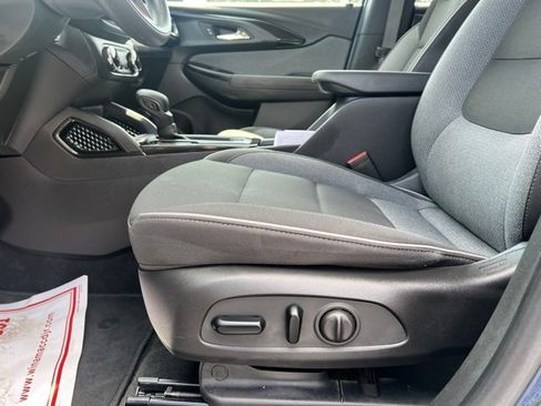 Used 2022 Chevrolet TrailBlazer LT image 21
