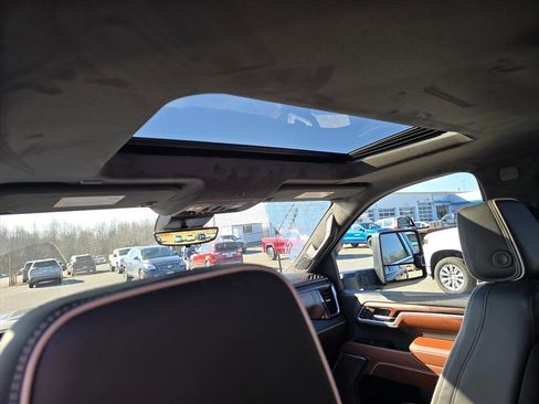 New 2026 GMC Sierra 3500 Denali Ultimate image 7