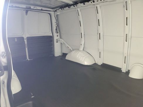 New 2026 Chevrolet Express 2500 w/ Driver Convenience Package image 11
