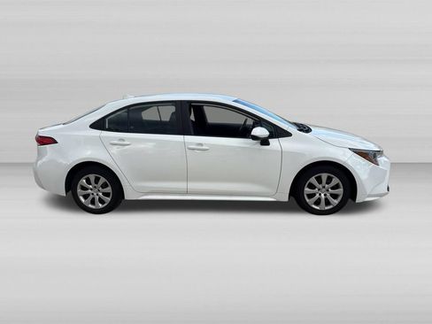 Used 2024 Toyota Corolla LE FWD image 3