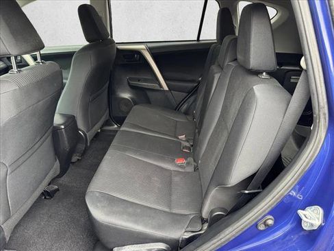 Used 2015 Toyota RAV4 LE AWD/4WD image 16