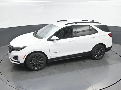 Used 2024 Chevrolet Equinox RS FWD image 35