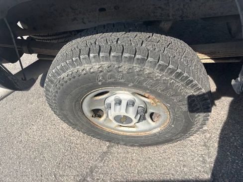 Used 2004 Chevrolet Silverado 2500 W/T w/ Skid Plate Package AWD/4WD image 13