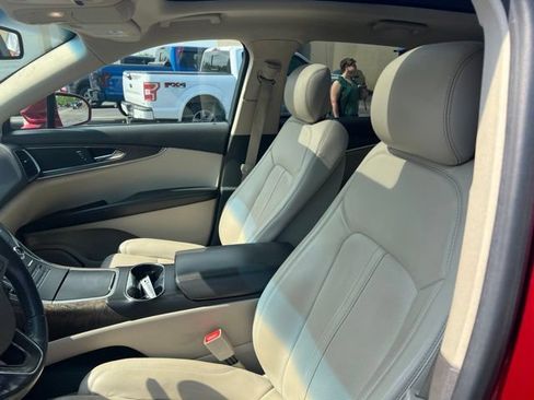 Used 2016 Lincoln MKX Reserve w/ Driver Assistance Package AWD/4WD image 10