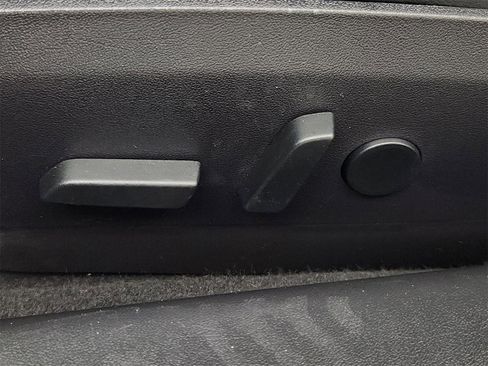 Used 2018 Tesla Model 3 Long Range image 19