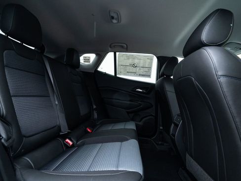 New 2026 Chevrolet Trax LT image 15