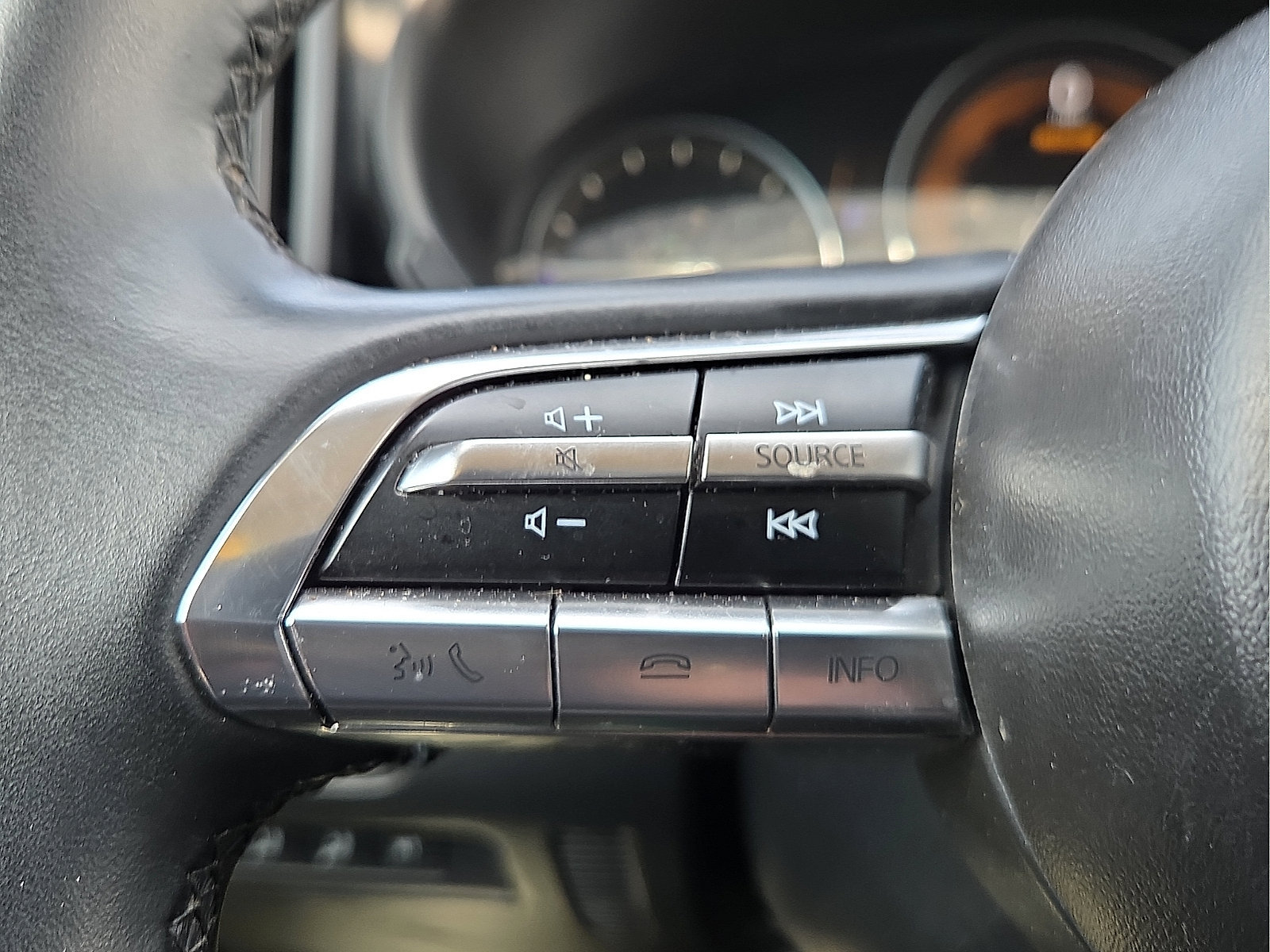 Used 2025 MAZDA CX-50 AWD 2.5 Hybrid w/ Premium Pkg image 20