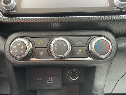 Used 2024 Nissan Kicks SV image 33