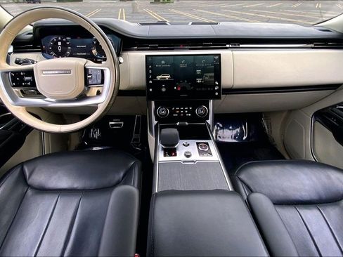 Used 2023 Land Rover Range Rover Long Wheelbase Autobiography image 15