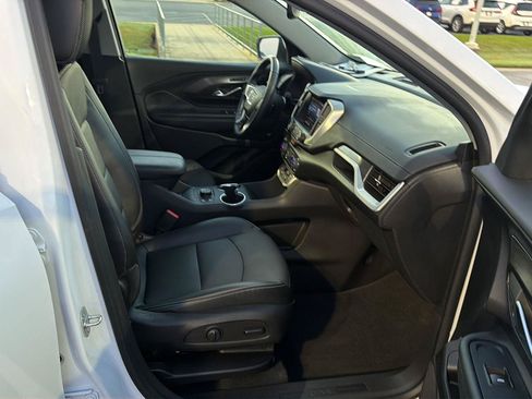 Used 2023 GMC Terrain SLT FWD image 13