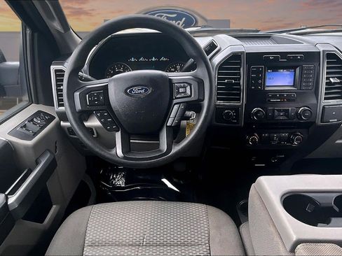 Used 2018 Ford F150 XLT AWD/4WD image 5