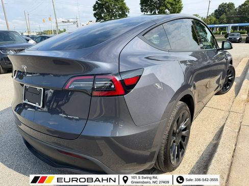 Used 2023 Tesla Model Y Long Range AWD/4WD image 5