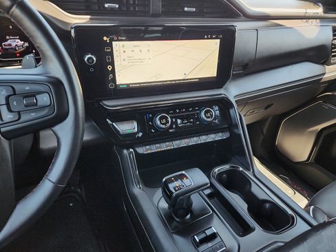 Used 2024 GMC Sierra 1500 AT4X AWD/4WD image 20