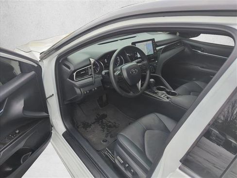 Used 2024 Toyota Camry XSE w/ Navigation Package image 10