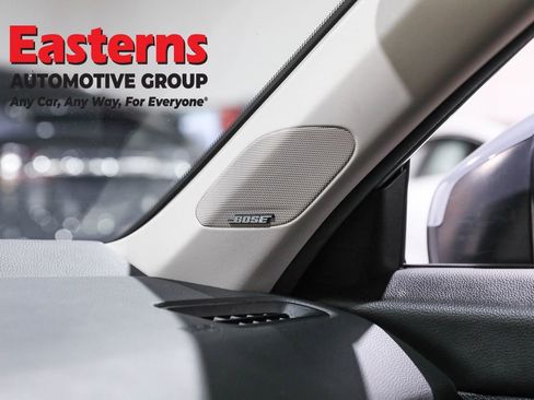 Used 2022 Honda Civic Touring image 37