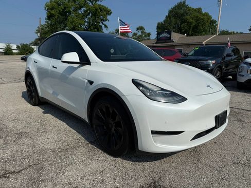 Used 2021 Tesla Model Y Long Range AWD/4WD image 1