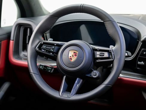 New 2026 Porsche Cayenne GTS image 12