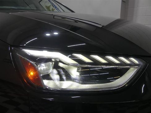 Used 2022 Audi A4 2.0T Premium Plus image 13