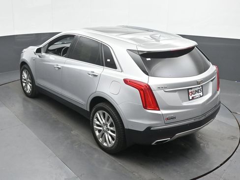 Used 2017 Cadillac XT5 Platinum w/ Driver Assist Package AWD/4WD image 37