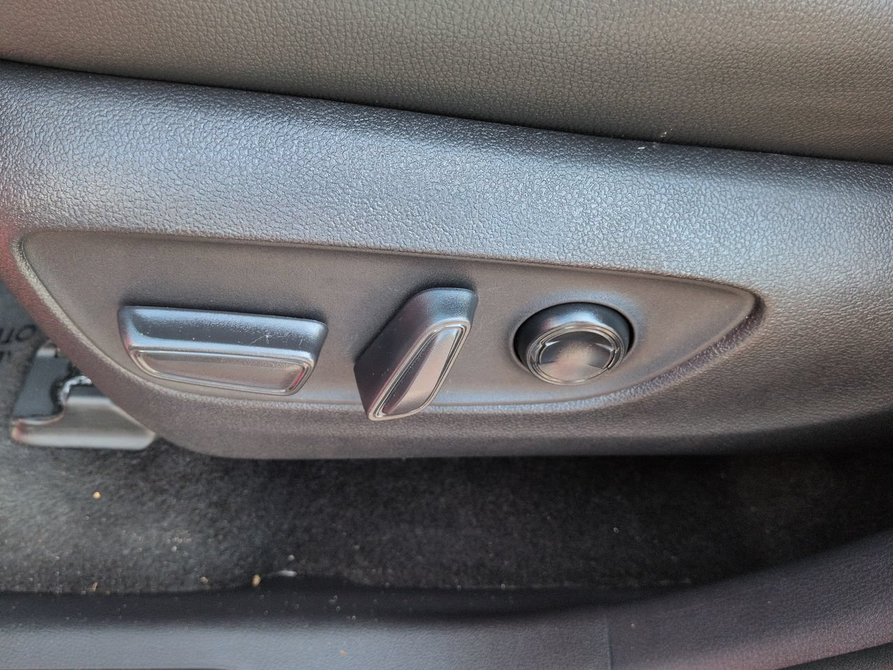 Used 2024 Toyota Grand Highlander AWD image 21
