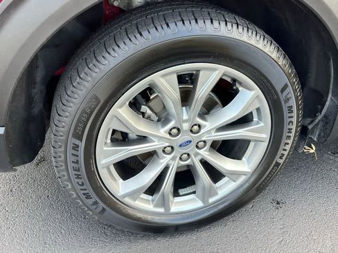 Used 2020 Ford Explorer XLT w/ Equipment Group 202A image 12