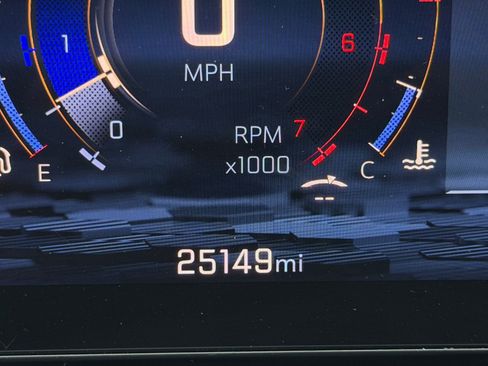 Used 2025 Chevrolet Tahoe LT image 14