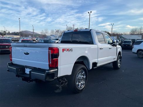 New 2026 Ford F250 Lariat w/ Chrome Package image 5