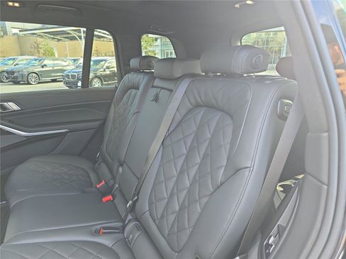 New 2026 BMW X7 xDrive40i w/ M Sport Package image 15