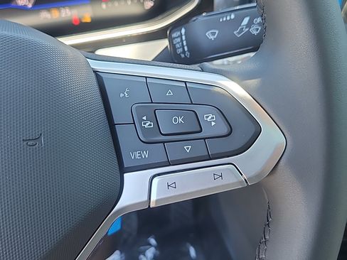 New 2026 Volkswagen Jetta SE FWD image 15