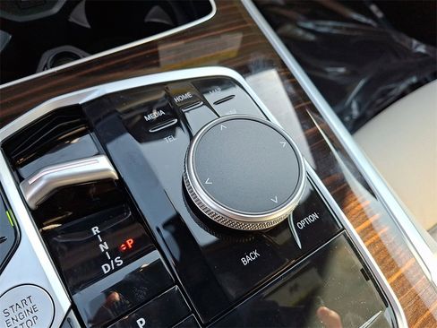 New 2026 BMW X5 xDrive40i w/ M Sport Package image 23