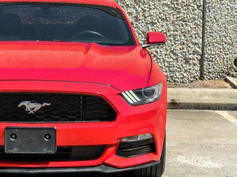 Used 2017 Ford Mustang Coupe RWD image 36