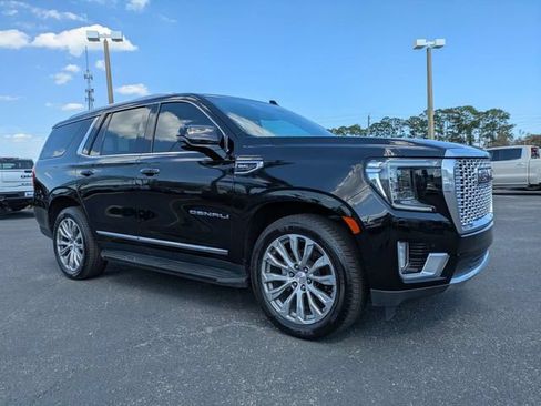 Used 2021 GMC Yukon Denali AWD/4WD image 2