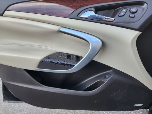 Used 2017 Buick Regal Premium w/ Driver Confidence Package #1 image 22