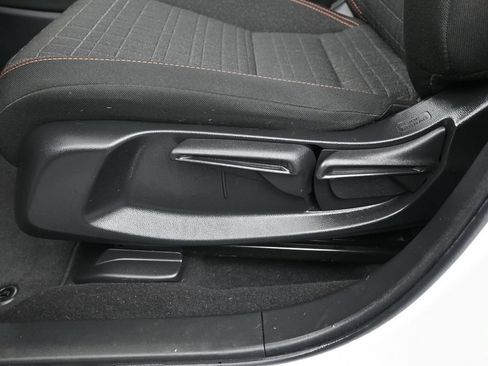 Certified 2024 Honda HR-V Sport image 19