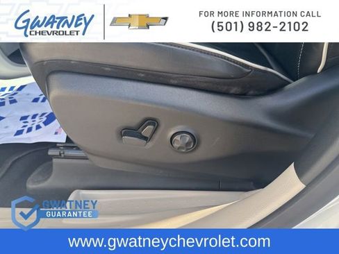 Used 2023 Chrysler Pacifica Limited image 23