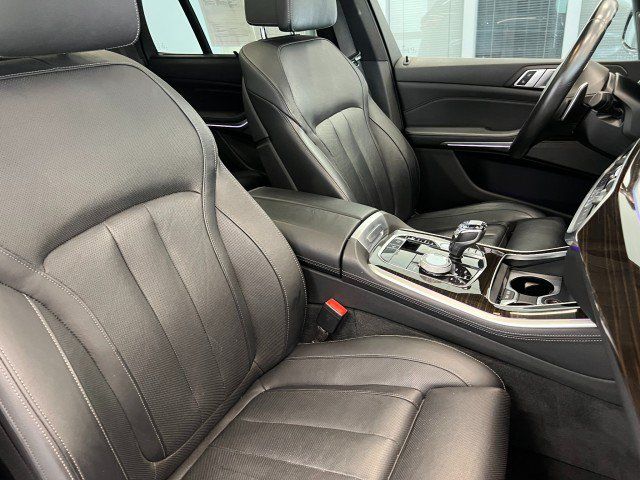 Used 2019 BMW X5 xDrive40i w/ M Sport Package AWD/4WD image 15