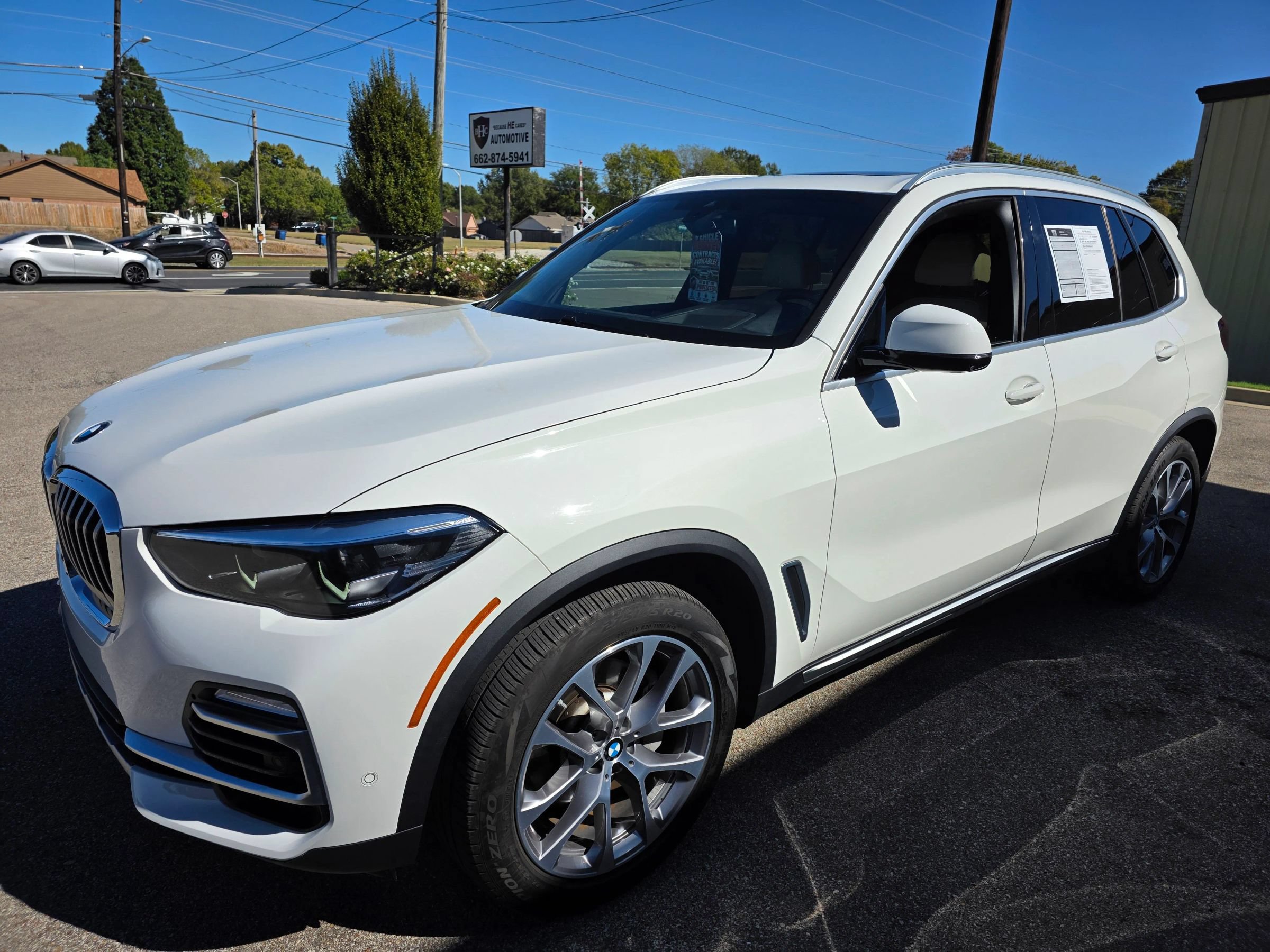 Used 2021 BMW X5 xDrive40i w/ Premium Package AWD/4WD image 4