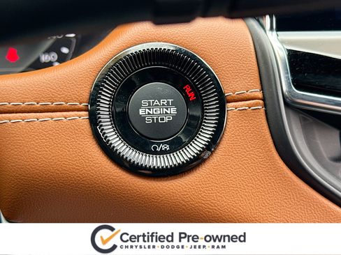 Used 2024 Jeep Compass Limited image 9