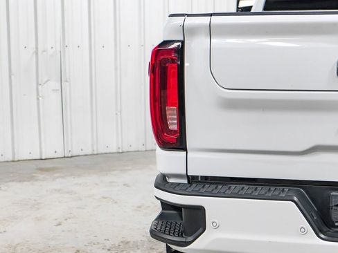 Used 2020 GMC Sierra 2500 AT4 w/ AT4 Premium Package image 50