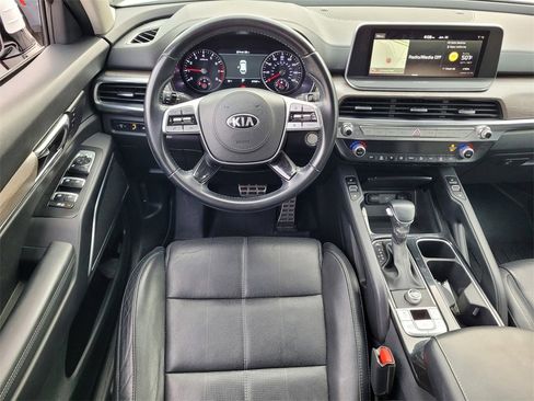 Used 2020 Kia Telluride SX w/ Towing Package image 10