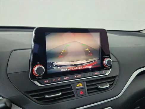 Used 2022 Nissan Altima 2.5 SV image 32