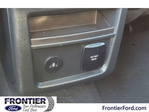 Used 2024 Ford Edge SEL w/ Convenience Package image 10