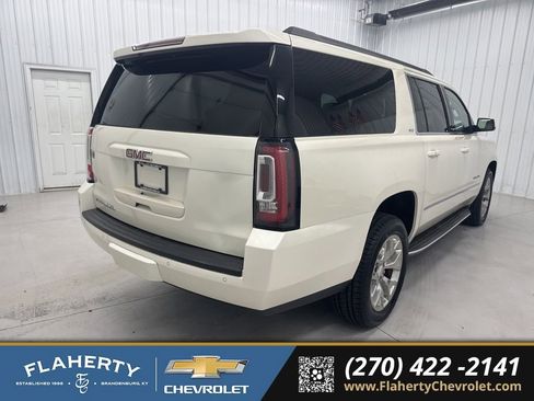 Used 2015 GMC Yukon XL SLT w/ Open Road Package image 3