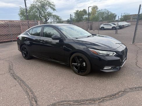 Used 2023 Nissan Sentra SR w/ Midnight Edition Package FWD image 3