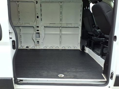 Used 2025 RAM ProMaster 2500 w/ Convenience Group FWD image 16
